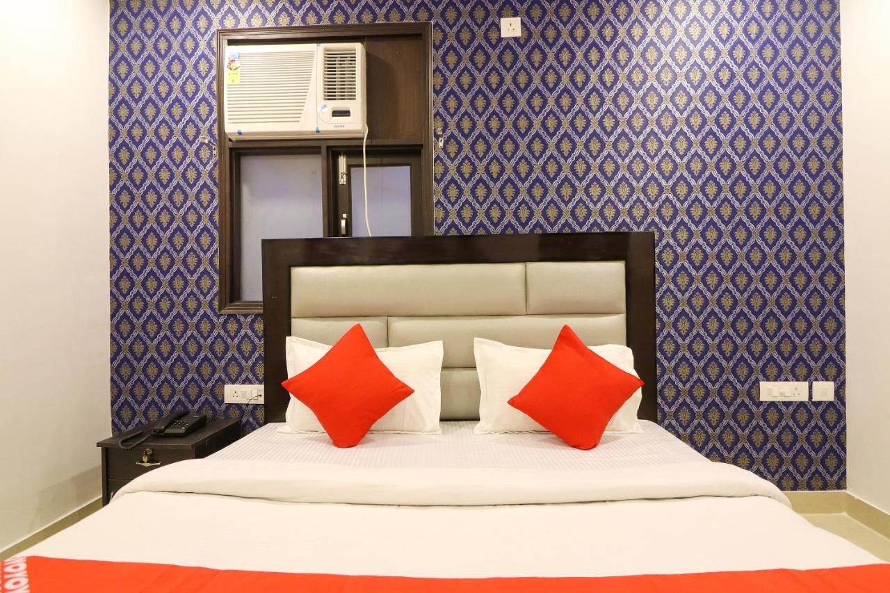 Hotel OYO 63841 White Orchid Indraprastha Exterior foto